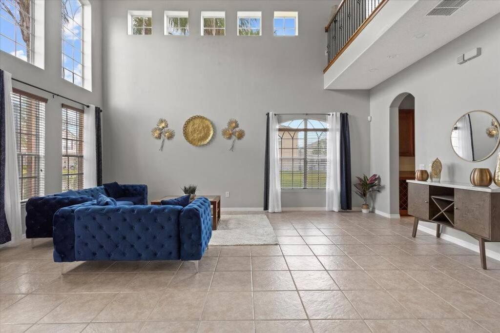 Long Stays! Lakefront - Gated Pool Home Orlando Eksteriør billede