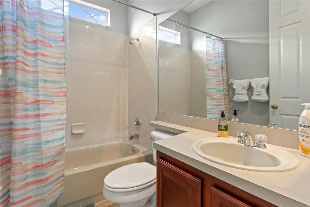 Long Stays! Lakefront - Gated Pool Home Orlando Eksteriør billede